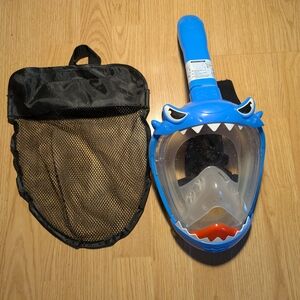 Shark-Themed Full Face Snorkel Mask with Bag